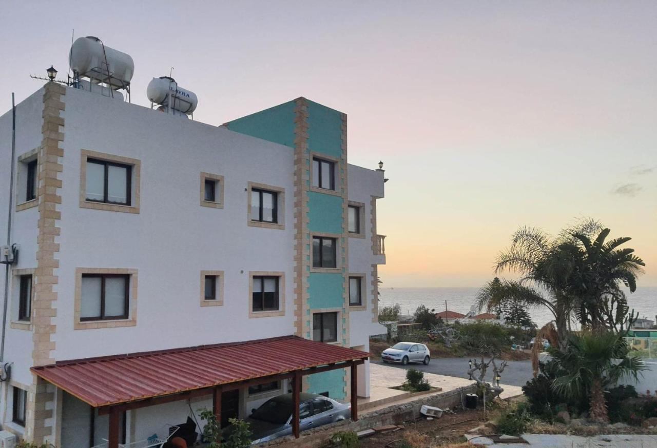Joanna Sunset Apts Pomos Exteriér fotografie