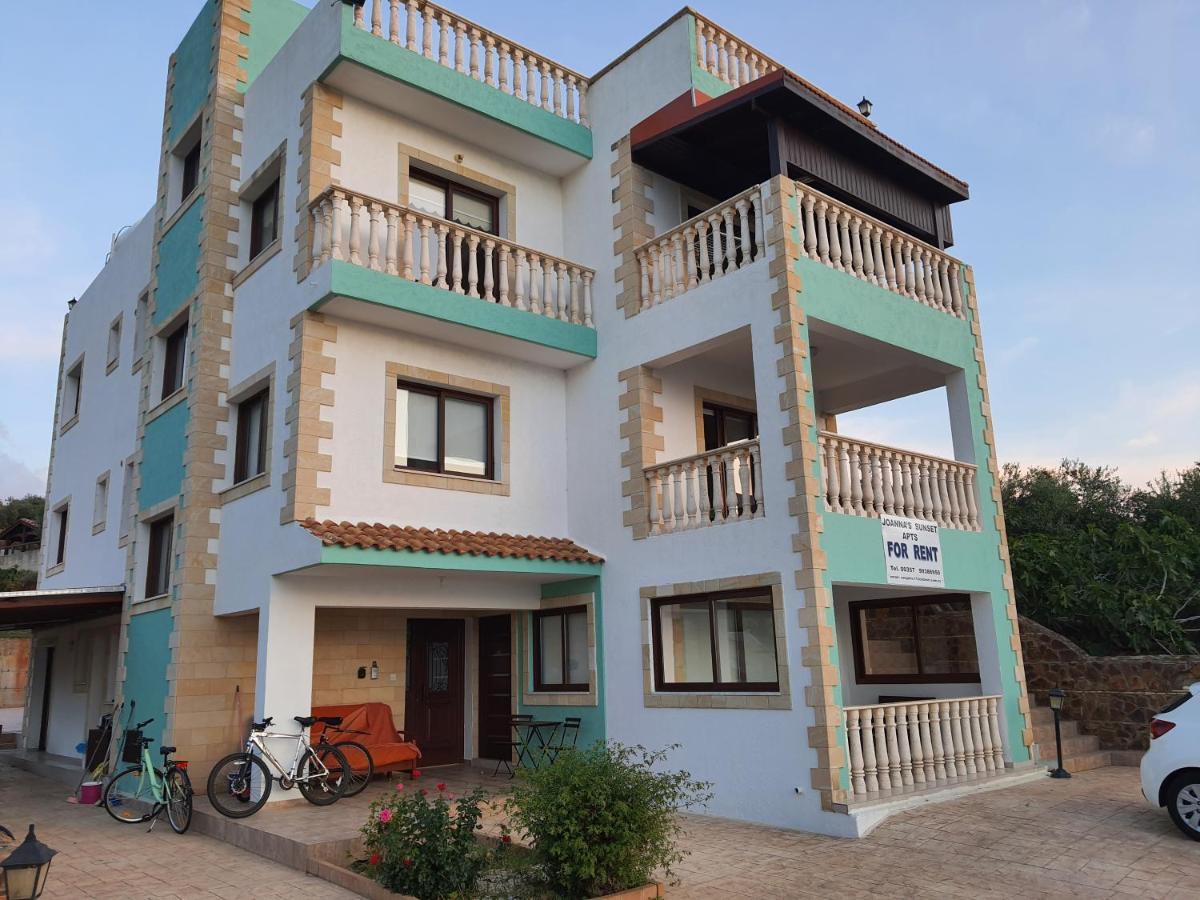 Joanna Sunset Apts Pomos Exteriér fotografie